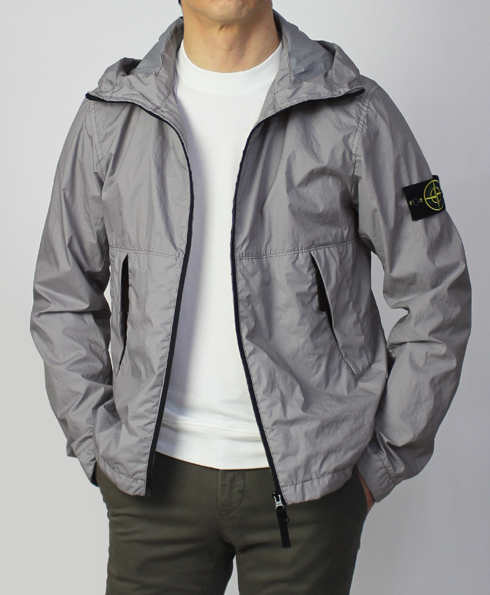 STONE ISLAND（ストーンアイランド）定番スウェットやロンT そして